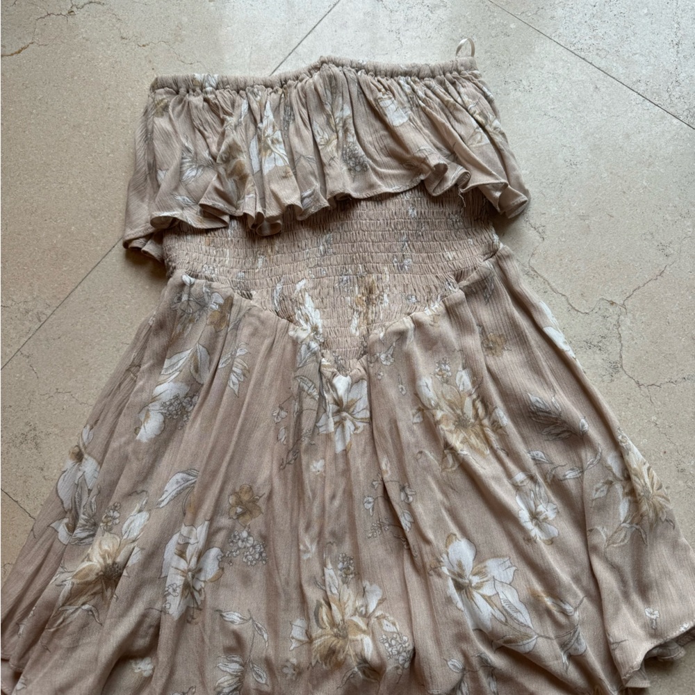 New with tags brown floral romper